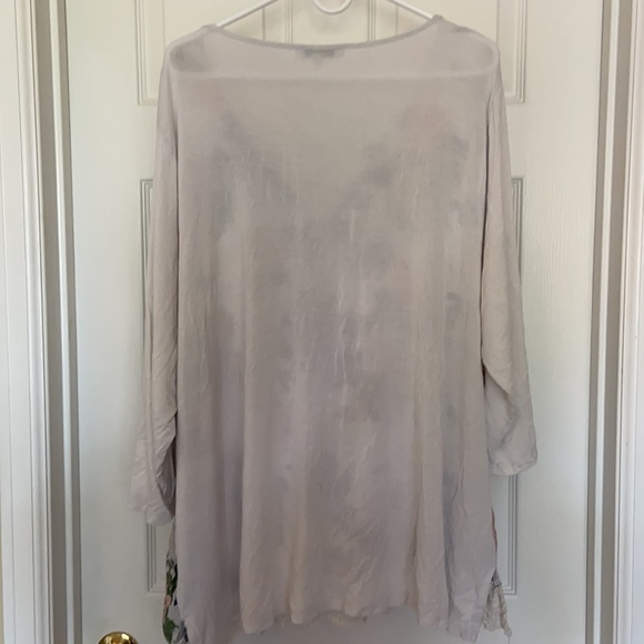 Rose & Olive Floral Top - Picture 6 of 6